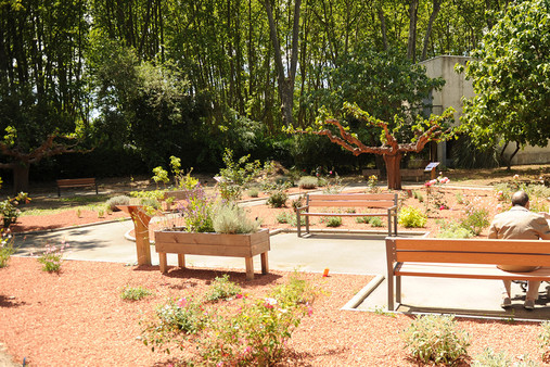 Un parc réhabilité et un jardin thérapeutique à l'EHPAD Les Aubes