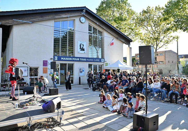 Maison pour tous Marie Curie Maison pour tous Marie Curie