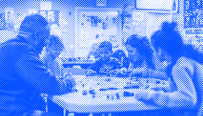 famille jouant à un jeu de société