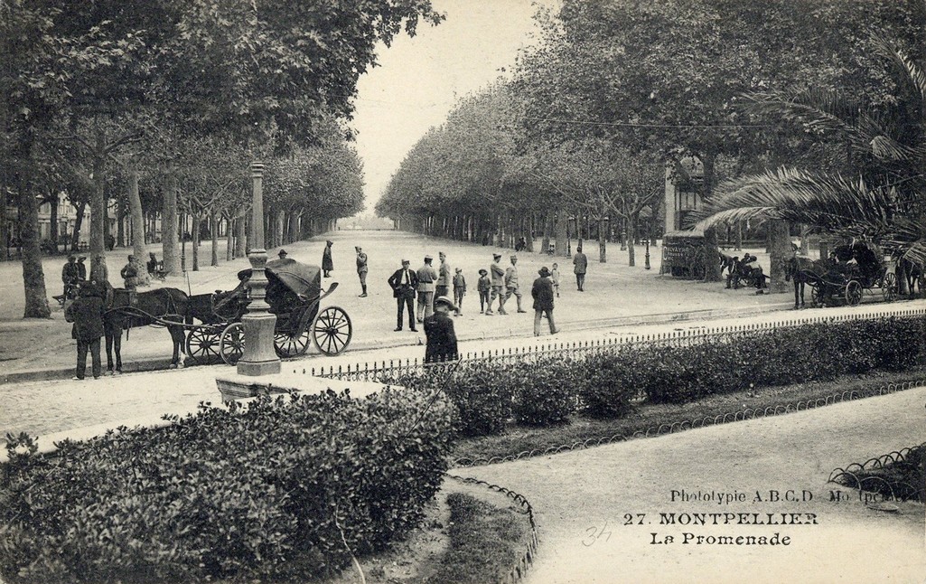 La promenade, vers 1900. AMM, carte postale, 6Fi1135_001