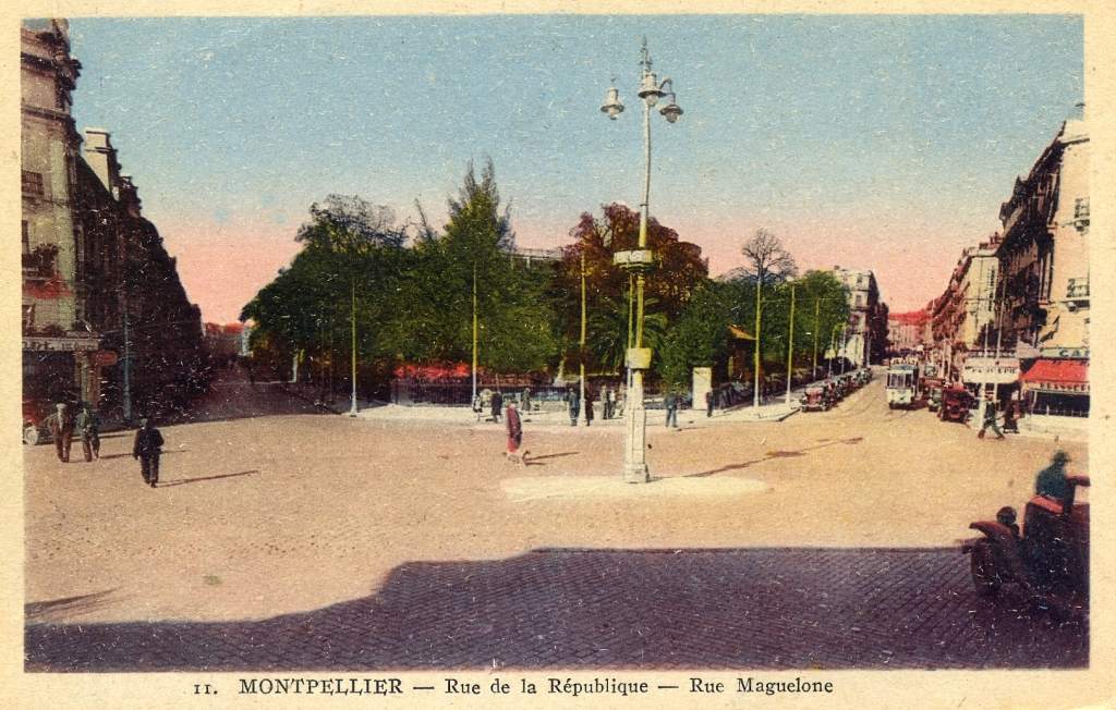 Rue de la République et rue Maguelone, vers 1900, 6Fi 213 