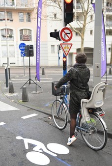 Le déploiement expérimental de la signalisation vélo vient d’être installée dans le quartier Port Marianne 