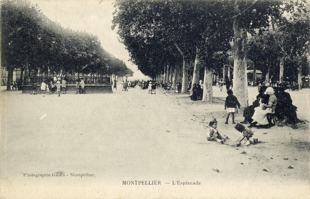 L'Esplanade. AMM, carte postale, vers 1900, 6Fi1142-01