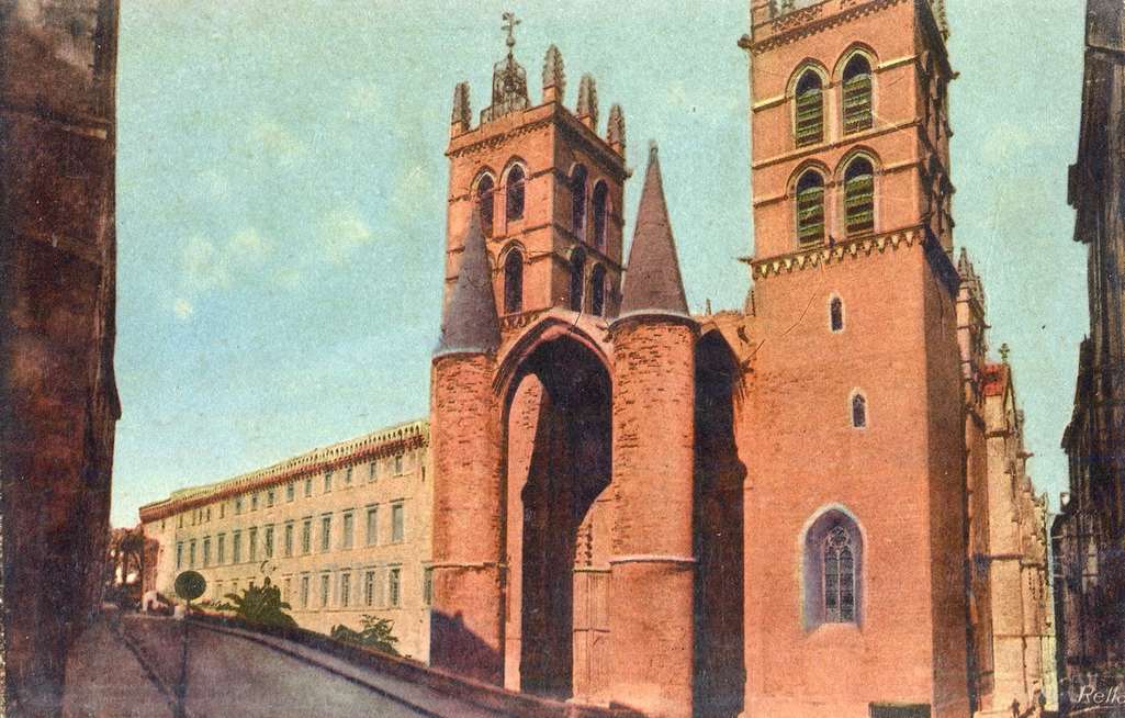 Cathédrale Saint-Pierre, vers 1900, 6Fi 889