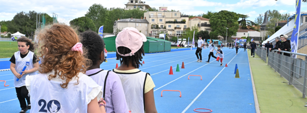 100% JO au stade Philippidès : enfants et athlètes de haut niveau réunis pour célébrer le J-100 des Jeux olympiques Paris 2024