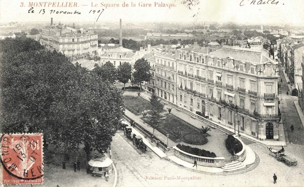 Square de la gare de Palavas, vers 1900. Archives municipales de Montpellier, carte postale, 6Fi21