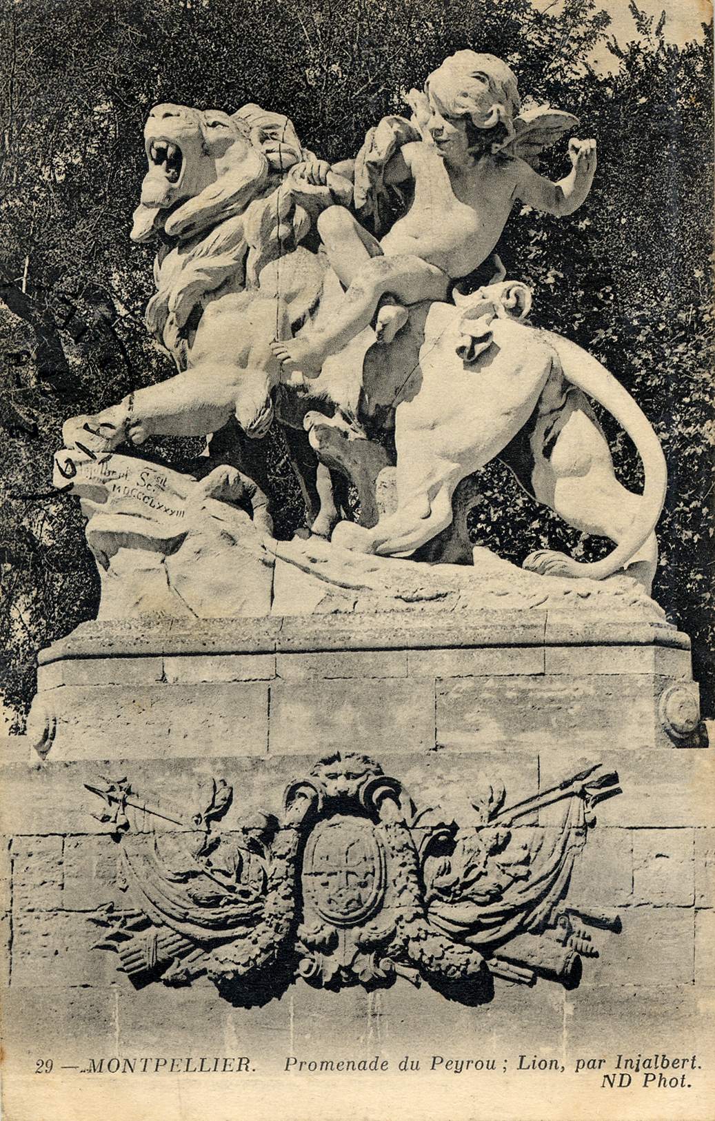 Lion, la Force domptant l'Amour (Peyrou), par Injalbert, vers 1900, 6Fi 144