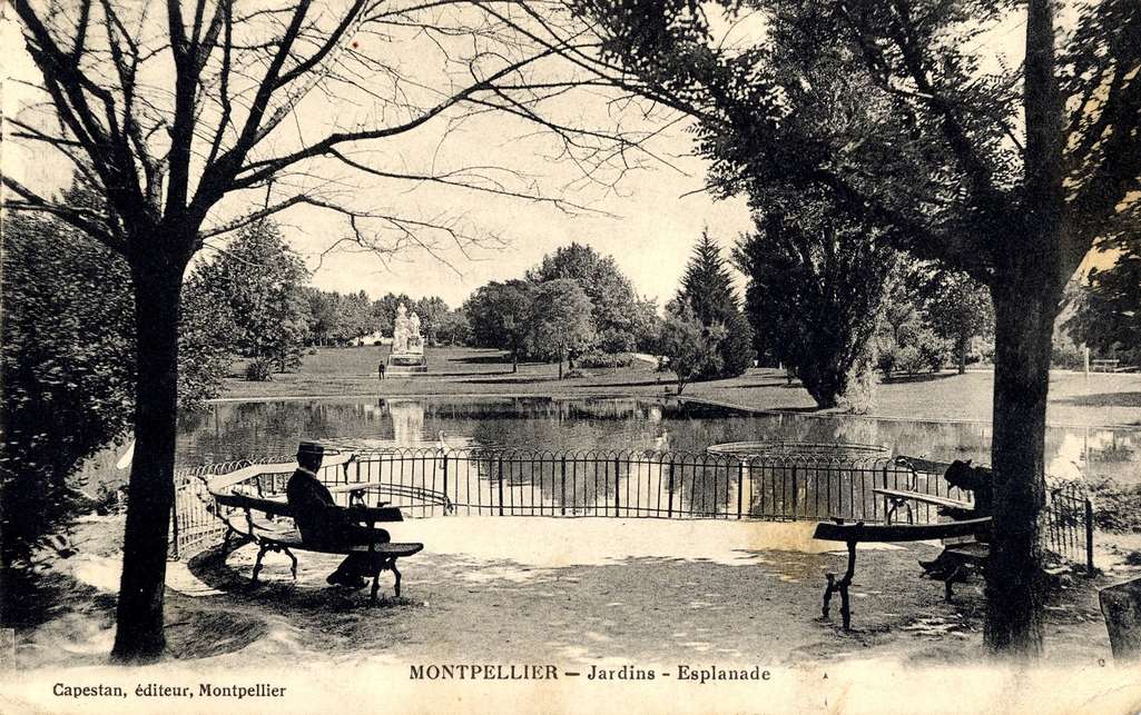 Jardin de l'Esplanade, vers 1900. AMM, carte postale, 12Fi88