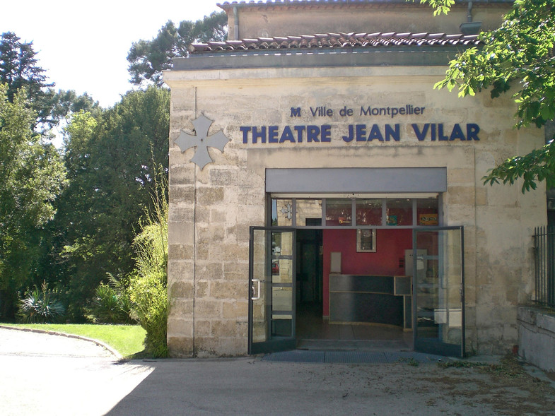 Extérieur du théâtre Jean Vilar