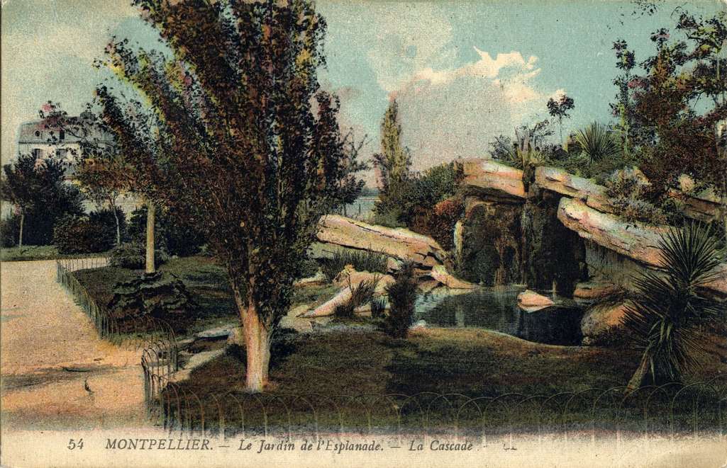 Jardin de l'Esplanade, la cascade, vers 1900. AMM, carte postale, 6Fi886