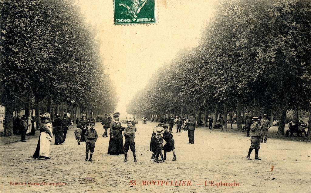 L'Esplanade, vers 1900. AMM, carte postale, 6Fi894